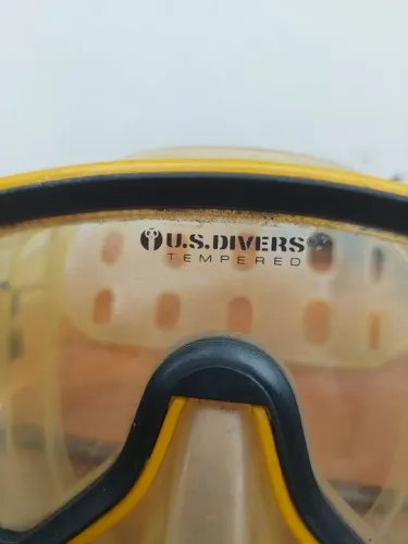 Vendo máscara de mergulho