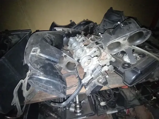 Pecas usada da moto r1 Yamaha 2007