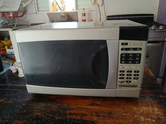 Microondas Electrolux 28 litros inox com grill