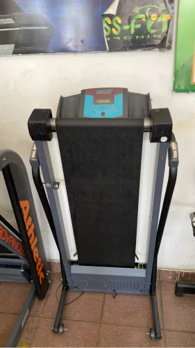 Esteira, bicicleta , eliptico na promoção