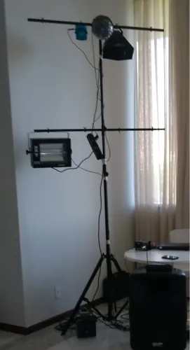 Suporte para iluminação DJ/Show