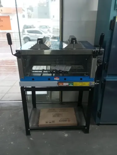 NZ. Forno lastro elétrico com gratinador infravermelho Venâncio 