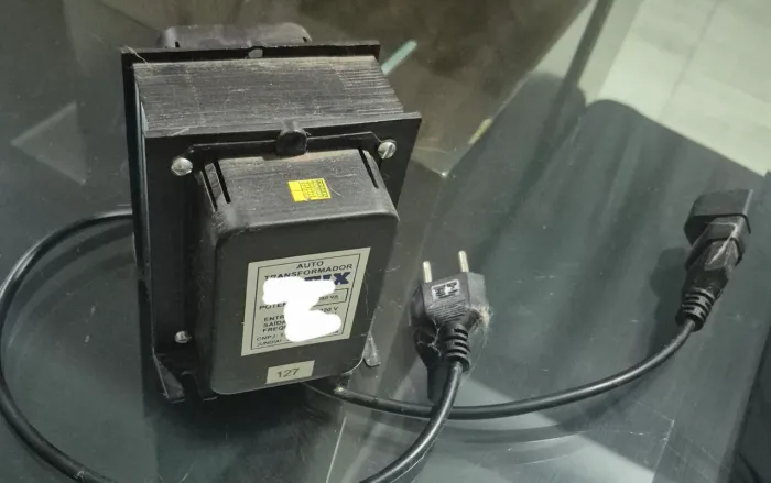Transformador 220/110v