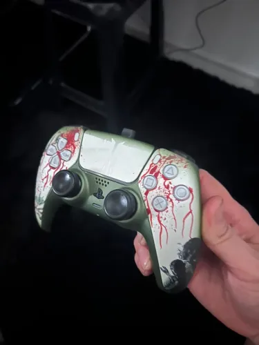 Controle PS5 Personalizado - Tema Terror