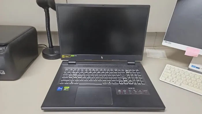 Notebook Gamer Acer Nitro 17 I7 17.3 16gb Ram 1tb Ssd Rtx4060 8gb Preto