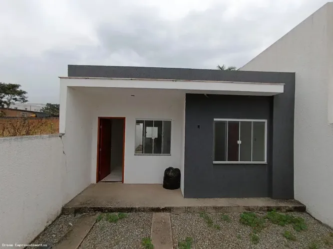 Casa para Venda em Rio das Ostras, Maria Turri, 2 dormitórios, 1 suíte, 2 banheiros