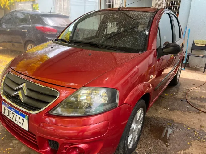 Citroen C3 GLX 1.4/ GLX Sonora 1.4 Flex 8V 5P 2012