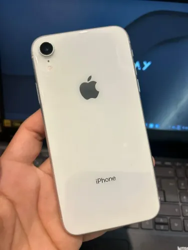 iPhone XR 64GB em ótimo estado
