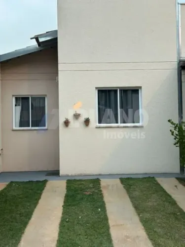 Linda casa em condomínio toda mobiliada, vende com ou sem os moveis (com moveis e ar condi