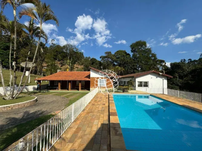 Chácara com 4 dormitórios à venda, 48000 m² por R$ 1.400.000,00 - Peão - Piracaia/SP