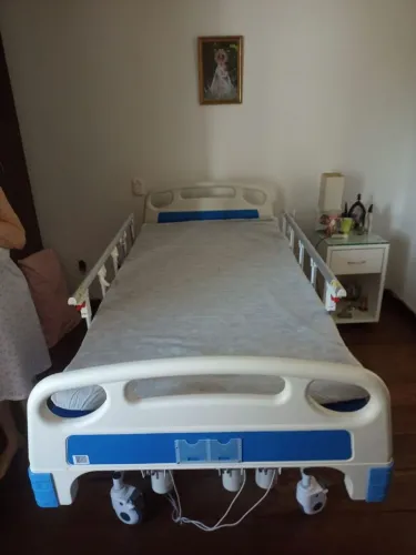 CAMA HOSPITALAR DX 3 MOTORIZADA C/CONTROLE REMOTO