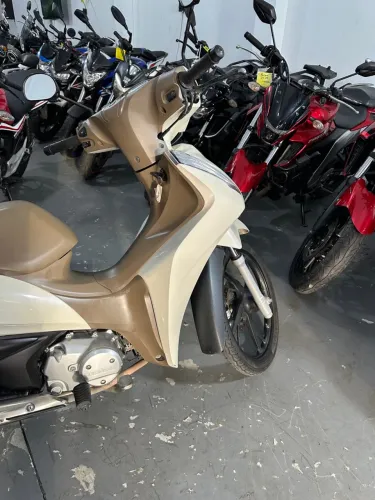 BIZ 125(GONÇALO MOTOS) já emplacada e transferida 2025