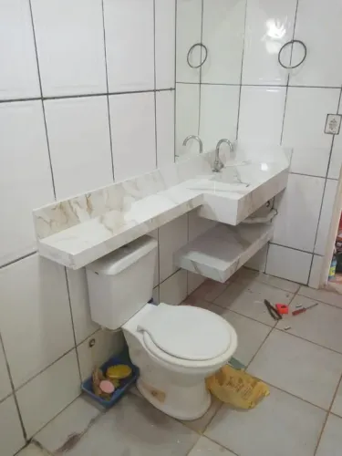 Pias em porcelanato