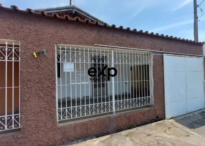 Casa: VENDE e ALUGA, 2 quartos, garagem, Jardim América, Cruzeiro-SP