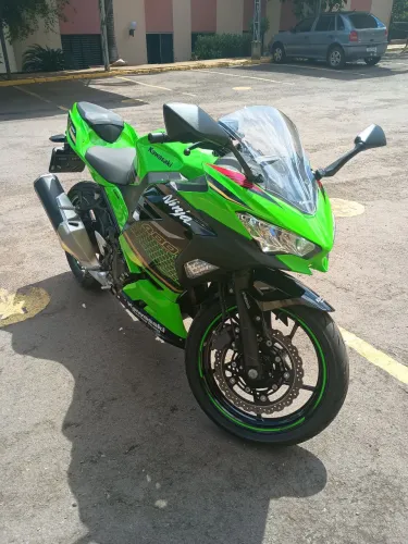 Vendo ninja 400
