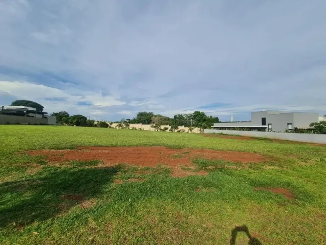 Venda de Terreno / Condomínio na cidade de Araraquara