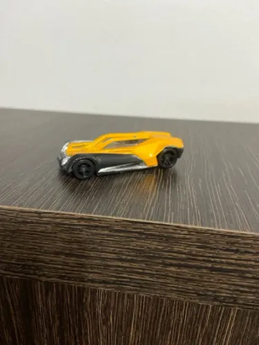 Carrinho Hot Wheels Amarelo