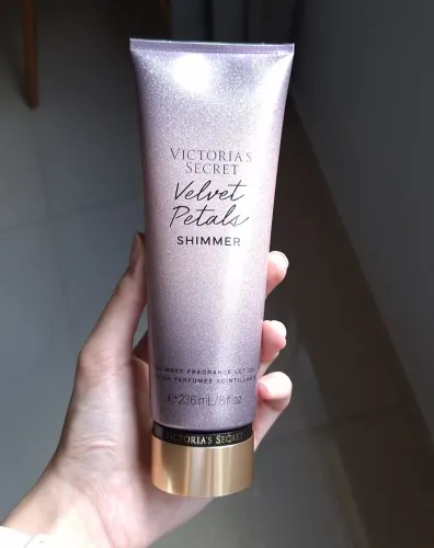 Hidratante Velvet Petals Shimmer | Victoria's Secret 