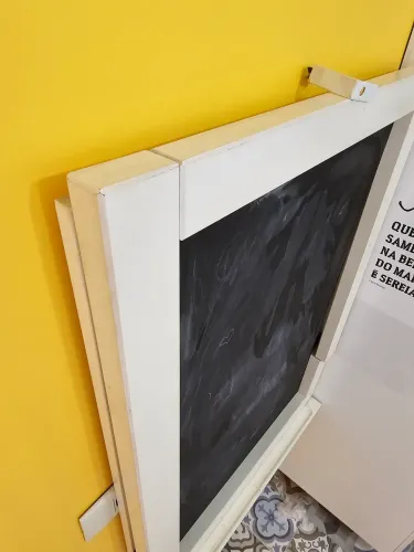 Mesa Quadro Dobrável retrátil lousa escrever Amplia Espaço