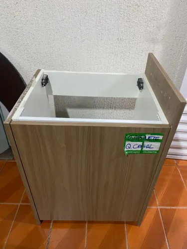 Gabinete de banheiro marca Bontempo