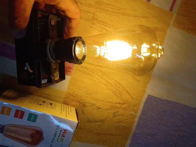 Lâmpada LED Decorativa Vintage ST64 Âmbar 2200K