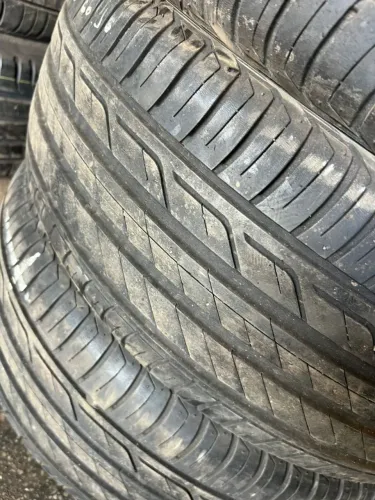 Pneu 215/55/17 Bridgestone  95% vida útil