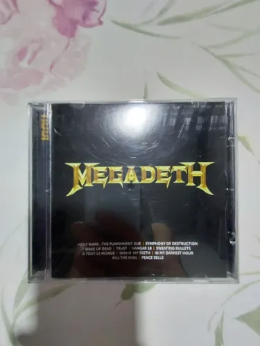 Cds originais de Rock, ideal para colecionadores fã.