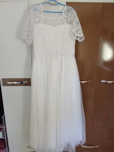 Vestido de noiva (Semi-novo usado apenas 1 vez)