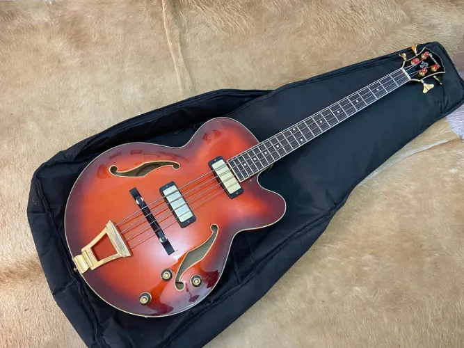 Baixo Ibanez AFB200 Semi-Acústico