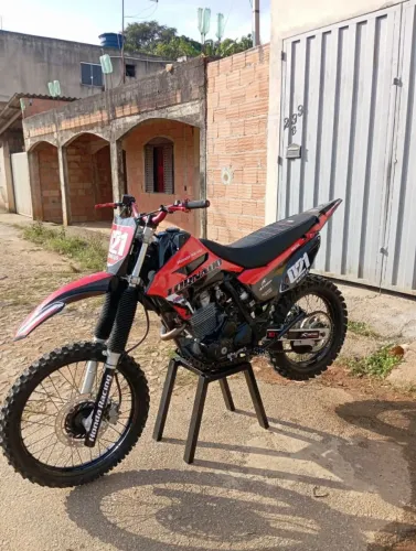 XRE 300 DE TRILHA 