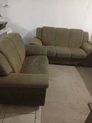 Sofá 2 é 3 lugares