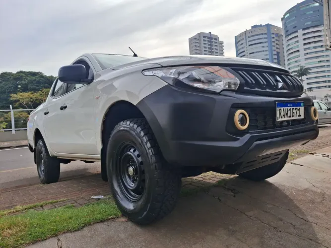 Mitsubishi L200 Triton Sport GLS 2.4 CD Diesel Aut. 2022