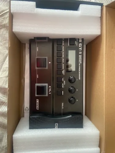 Pedaleira Boss Gt-01