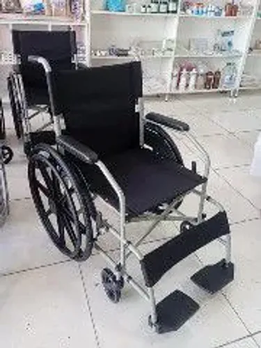 Vendo Cadeira de Rodas Dellamed