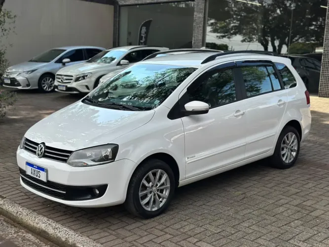 Volkswagen Spacefox 1.6/ 1.6 Trend Total Flex 8V 5P 2013