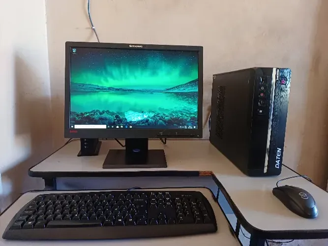 Computador Core i5 3a geração, 8GB RAM, HD 250GB, LCD 19, Windows 10