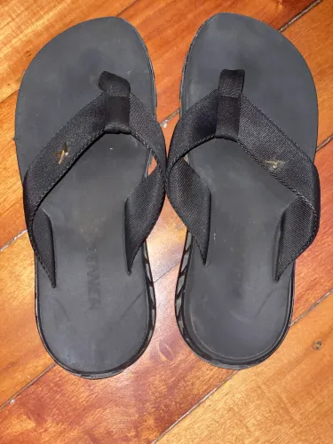 Chinelo kenner