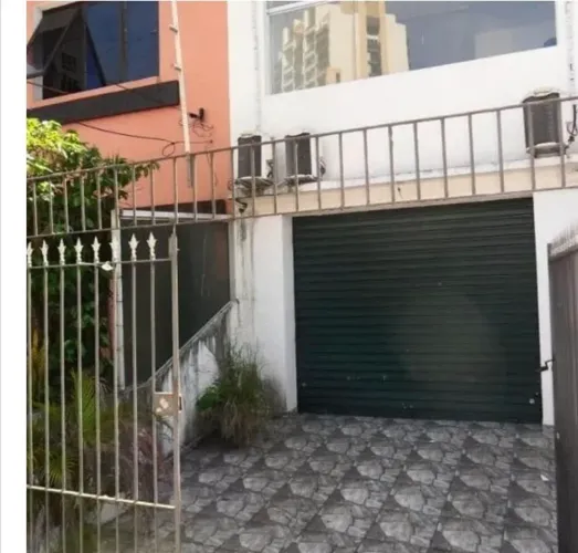 Loja na Rua Catequese, 275 100 m²