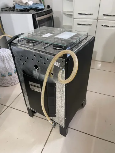 Fogão 4 bocas novinho, usado somente uma vez
