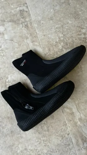 Bota de Mergulho Cressi Isla 5mm - Nova - Tamanho L (4142)