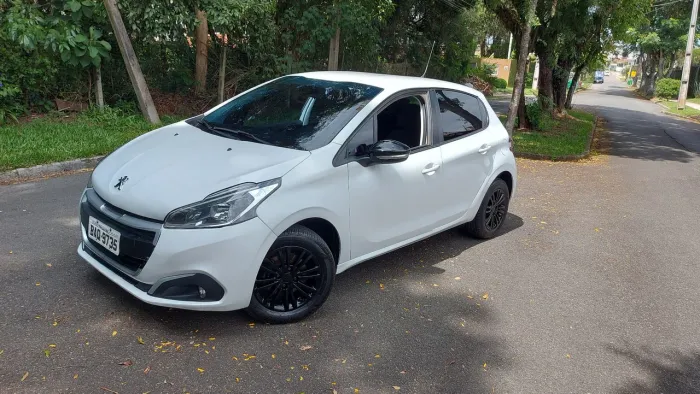Peugeot 208 Active Pack 1.2 Flex 12V 5P Mec. 2017