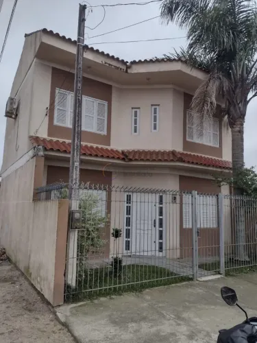 Sobrado 2 dormitórios para vender ou alugar Areal Pelotas/RS