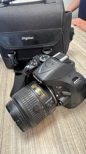 Câmera fotográfica profissional nikon modelo d 5200
