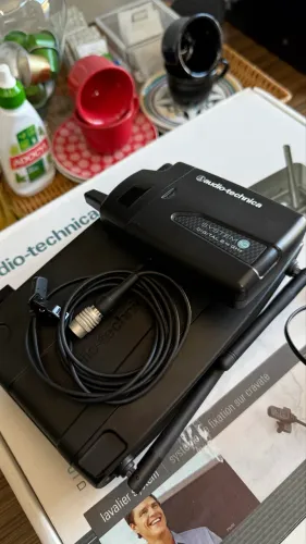 Microfone lapela condenser Áudio Technica ATW 1101L
