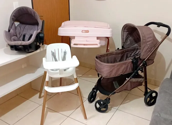 Carrinho+Bebê conforto+Banheira+Cadeira alimentação