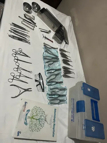 Kit de cirurgia odontológica