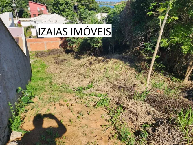 COD 353: TERRENO COM VISTA PARA A LAGOA - SAQUAREMA.