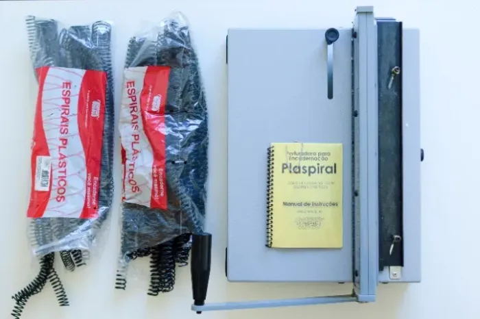 Encadernadora manual Plaspiral