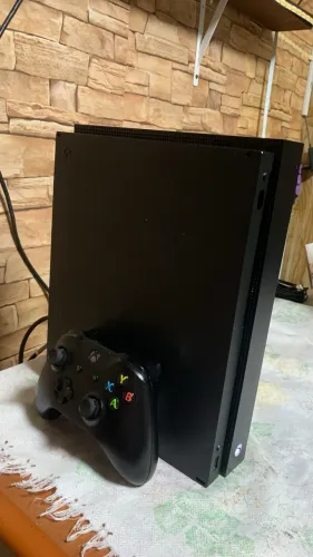 Video game Xbox one X 1 Terabyte (troca por series s)