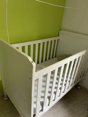 Berço Branco para bebê 